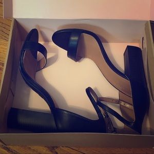 NEW BLACK HEELS 😍